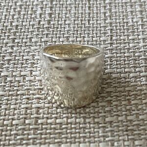 Premier Designs Silver Wide Hammered Band Ring - Size 6